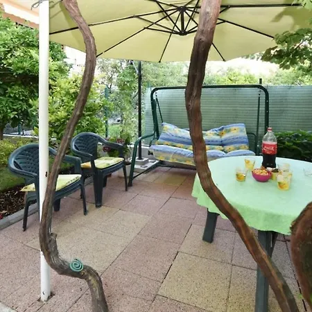 Apartment Nina&lana - With Private Garden Split